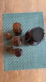 Antike Apothekerflaschen, 6-tlg. Set aus Braunglas Foto 7