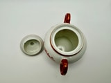 Japanische Zuckerdose aus Porzellan, Kutani-Stil mit Geisha-Motiv Foto 6
