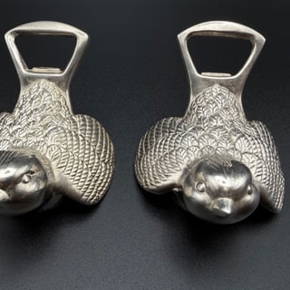 Flaschenöffner-Paar in Vogelform, versilbert, massiv